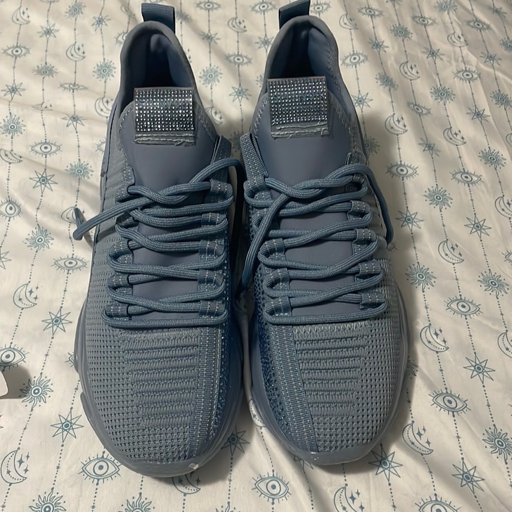 Steve Madden sneakers